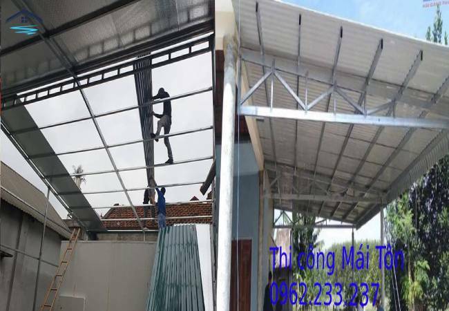 Dịch Vụ Lợp Mái Tôn Giá Rẻ/ LH: O962 233 237 3 Dịch Vụ Lợp Mái Tôn Giá Rẻ